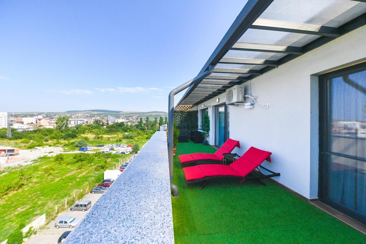 Panoramic Apartment With Terrace Kluż-Napoka Zewnętrze zdjęcie