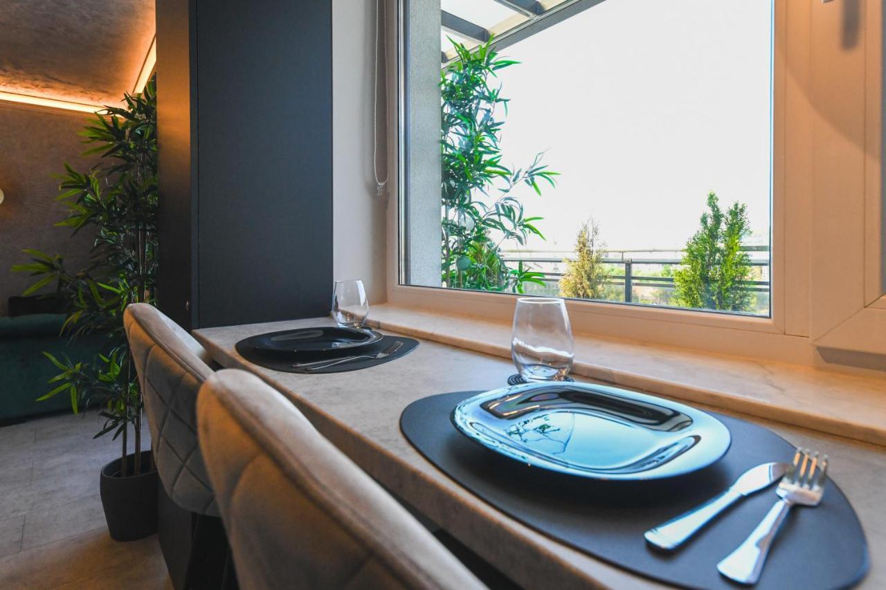 Panoramic Apartment With Terrace Kluż-Napoka Zewnętrze zdjęcie