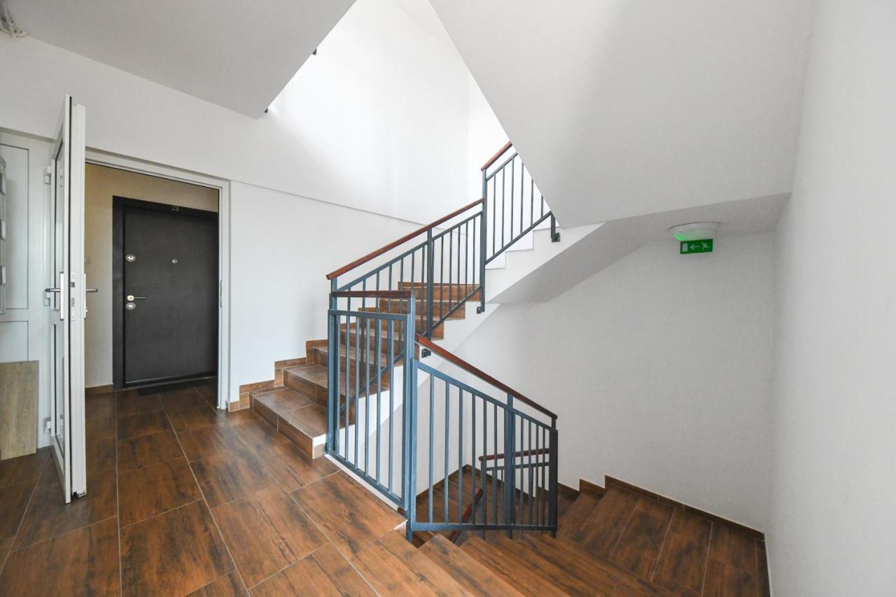 Panoramic Apartment With Terrace Kluż-Napoka Zewnętrze zdjęcie
